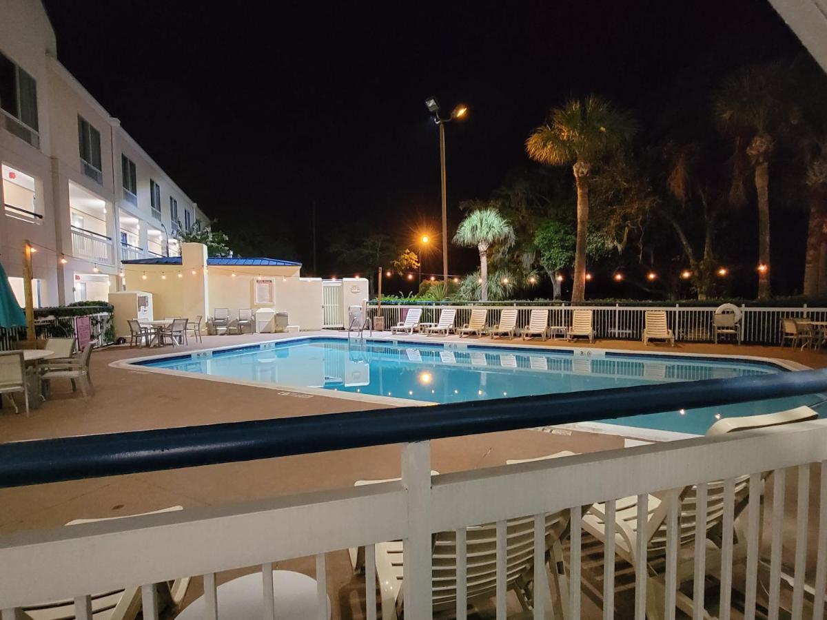希尔顿海德岛戴斯酒店 希爾頓黑德島 外观 照片